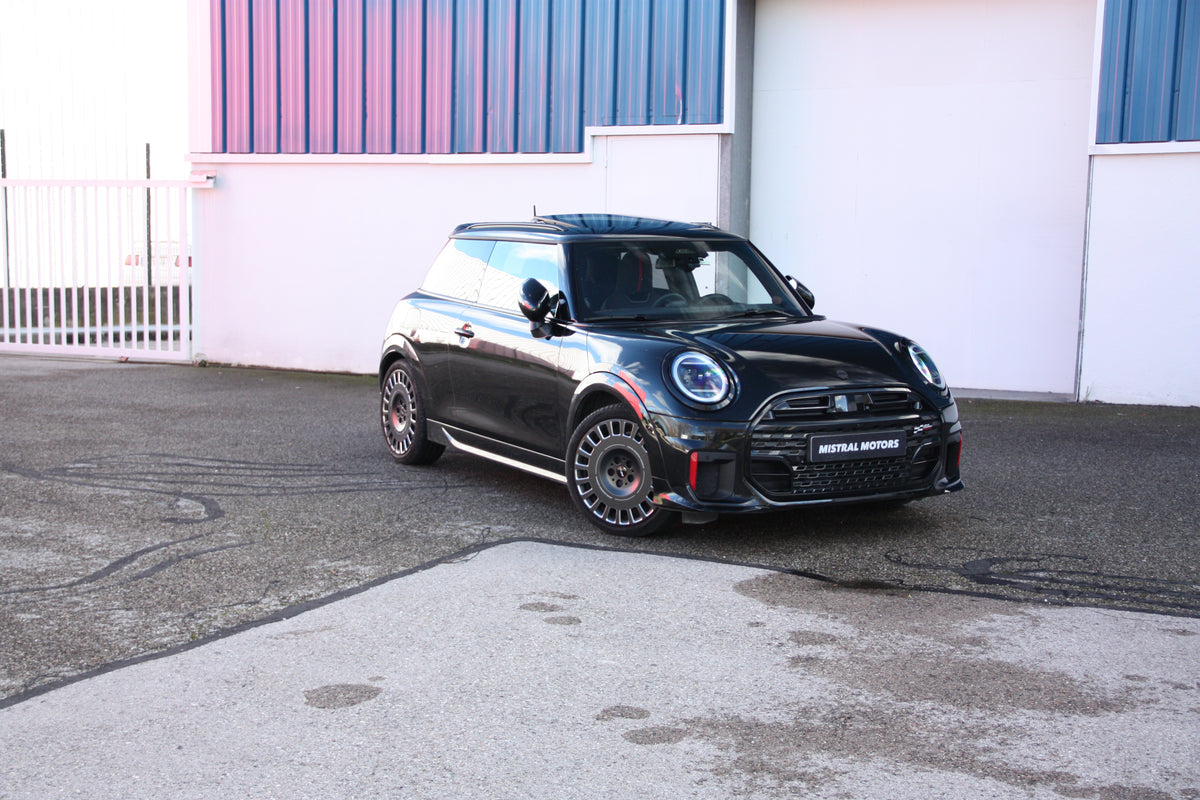 Mini Cooper JCW 231ch 3 portes DKG7 / 21.900km / 41.900€
