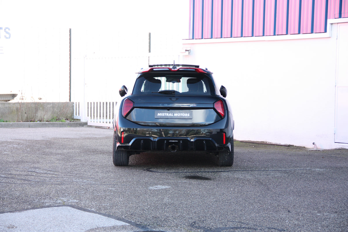 Mini Cooper JCW 231ch 3 portes DKG7 / 21.900km / 41.900€