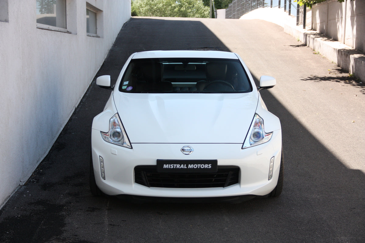 Nissan 370z 3.7 V6 328Ch PACK BVA7