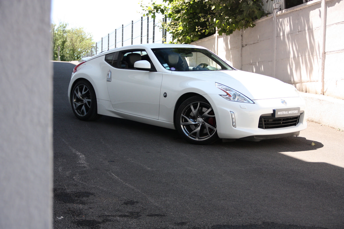 Nissan 370z 3.7 V6 328Ch PACK BVA7