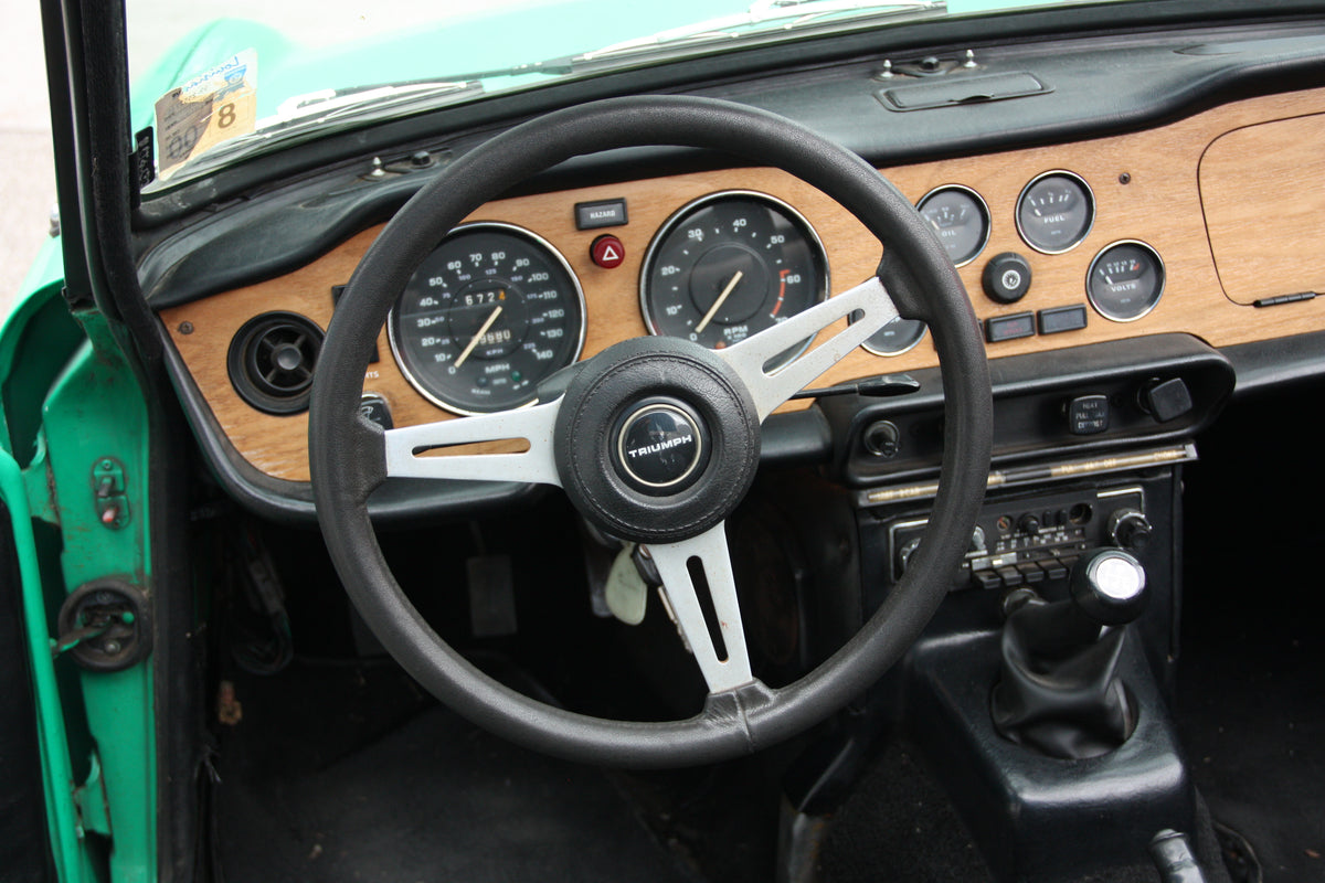 Triumph TR6 / 1975 / 18.900€ / 90.000km
