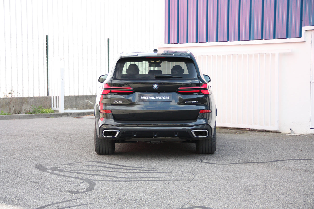 X5 50e 489cv Pack M / 15.000km / 91.900€