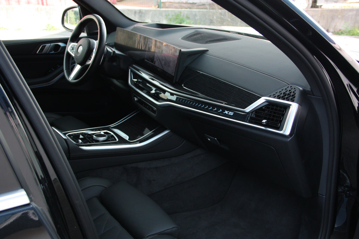 X5 50e 489cv Pack M / 15.000km / 91.900€
