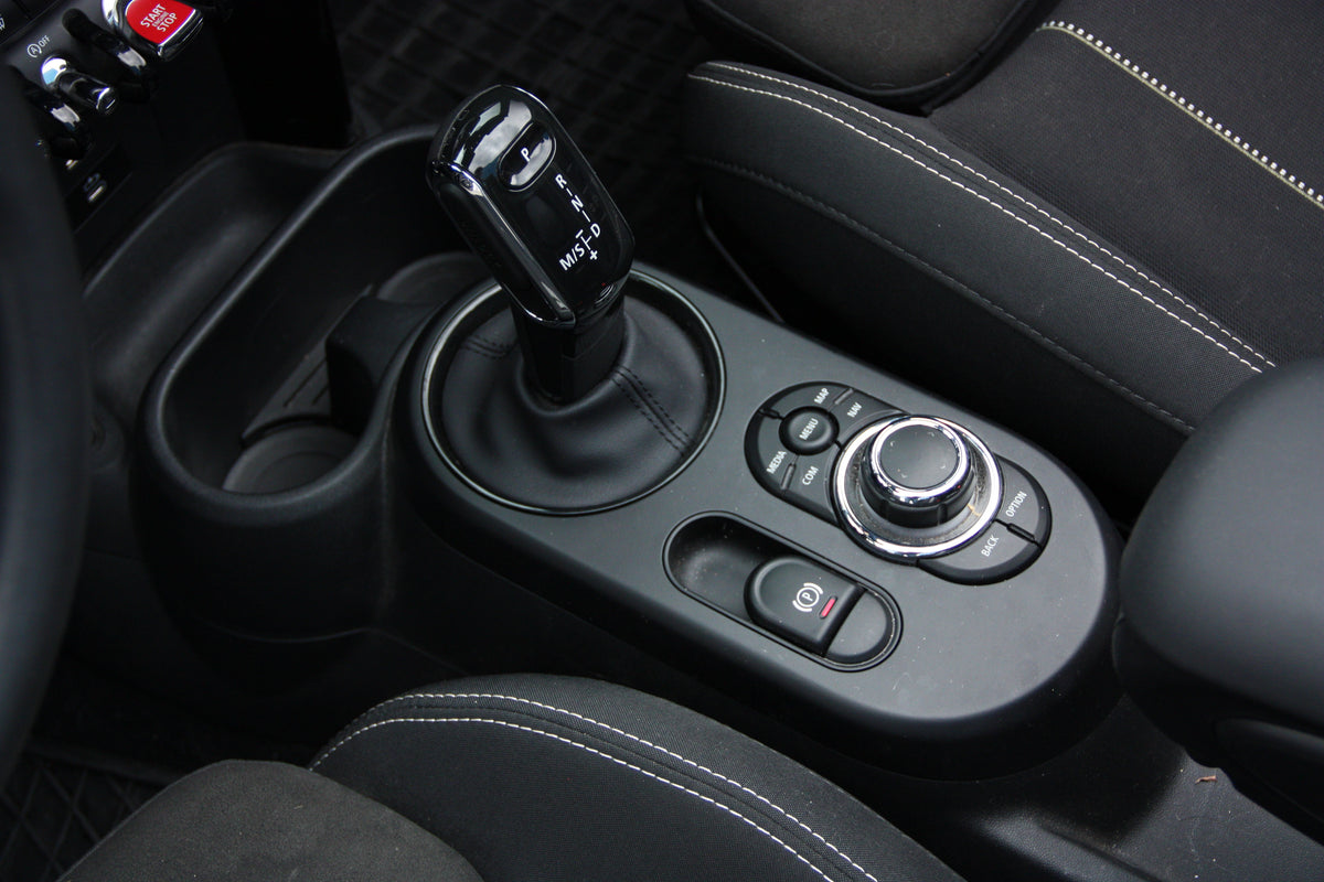 Mini Cooper cabriolet JCW 2.0L 231ch BVA8 / 35.900€