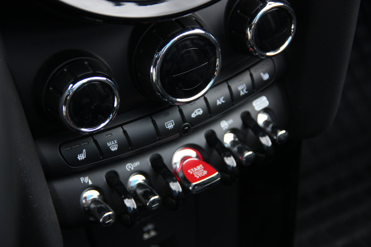 Mini Cooper cabriolet JCW 2.0L 231ch BVA8 / 35.900€