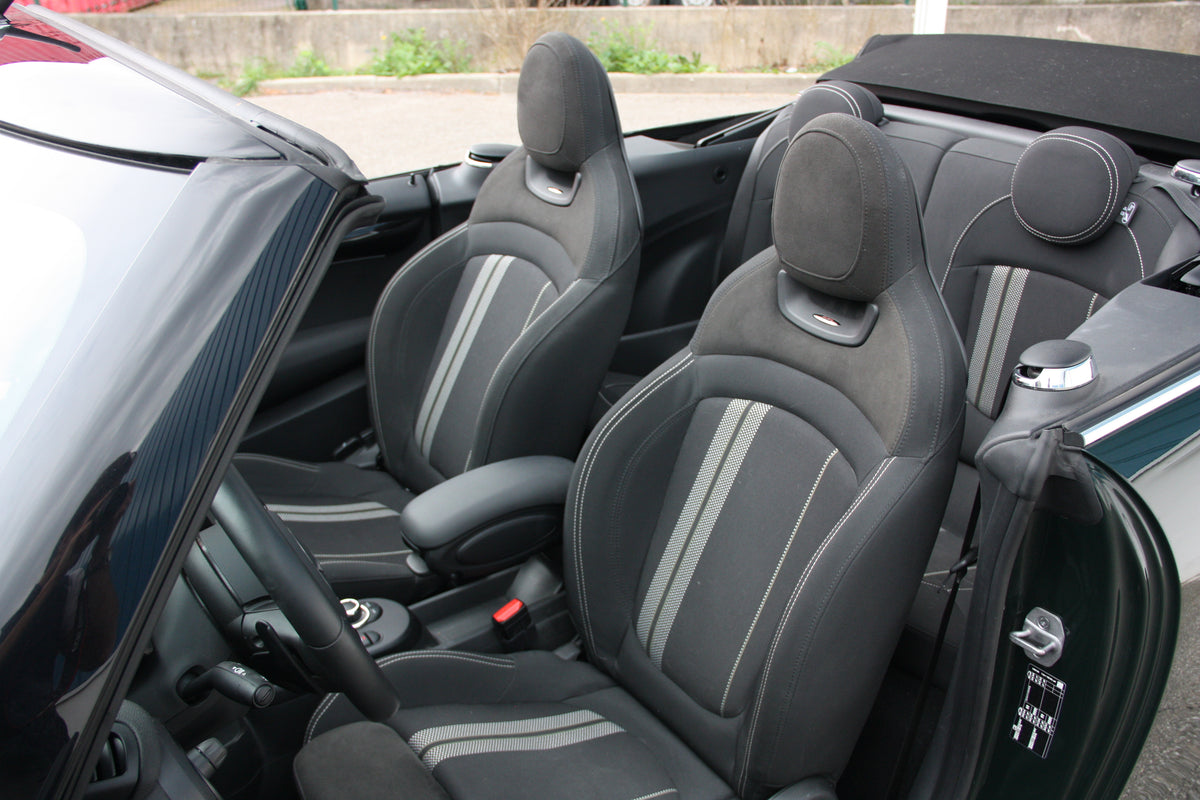 Mini Cooper cabriolet JCW 2.0L 231ch BVA8 / 35.900€