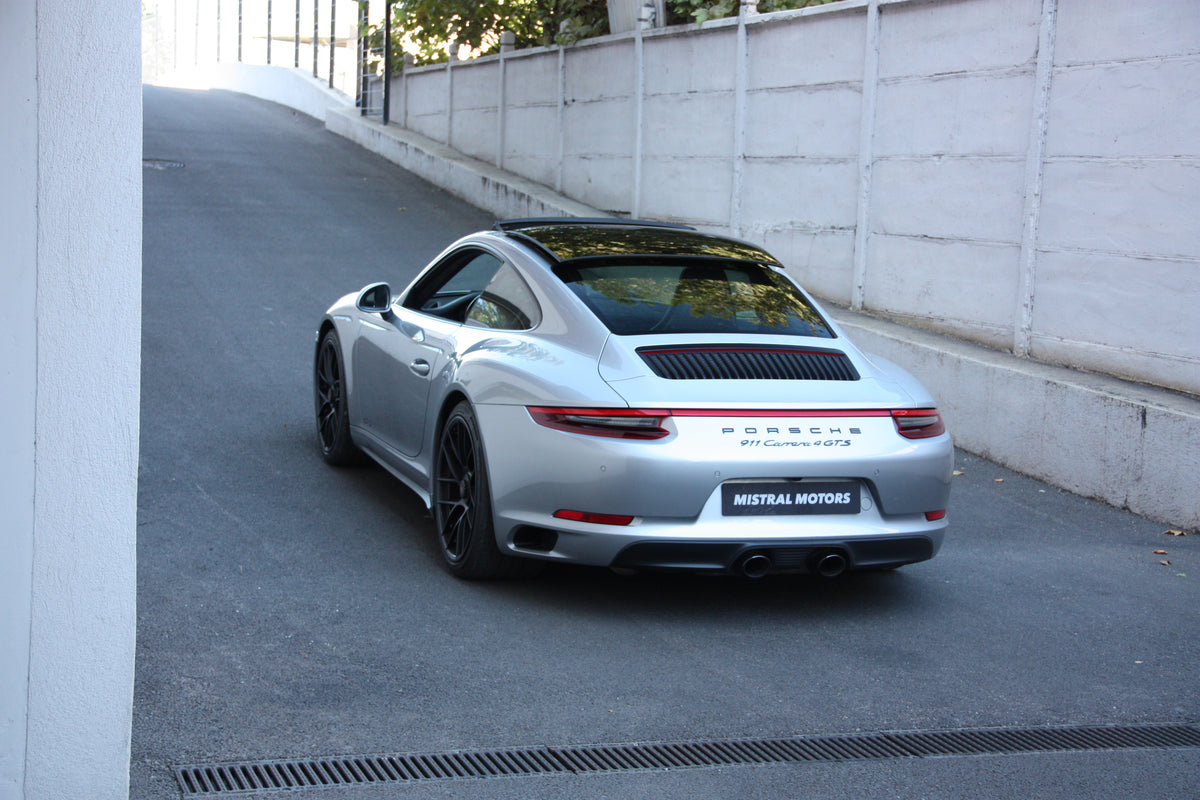 Porsche 911 991 phase 2 Carrera 4 GTS / 124.900€