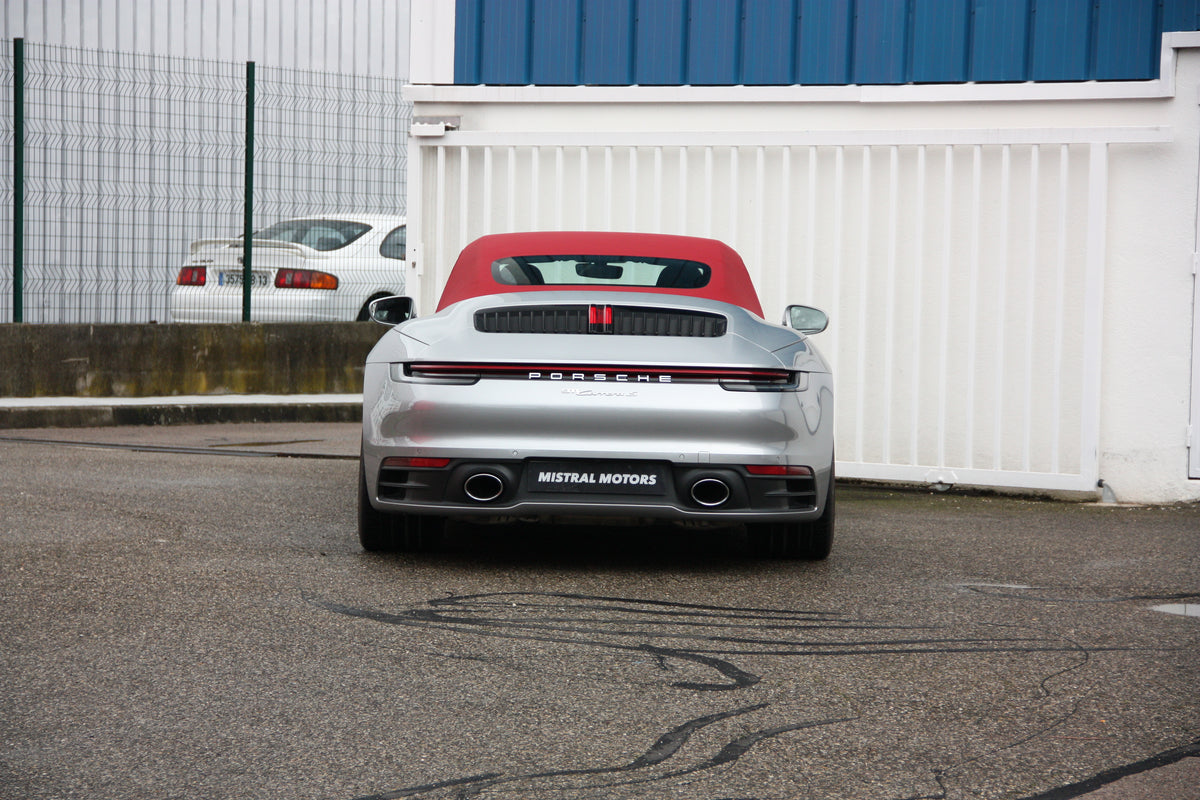 Porsche 992 Carrera S Cabriolet / 35.900km / 127.900€ / 2019