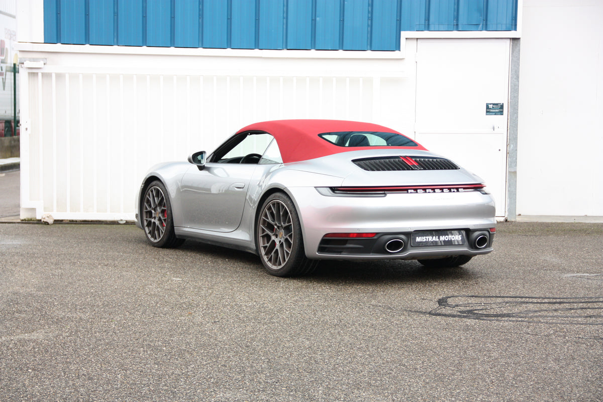 Porsche 992 Carrera S Cabriolet / 35.900km / 127.900€ / 2019