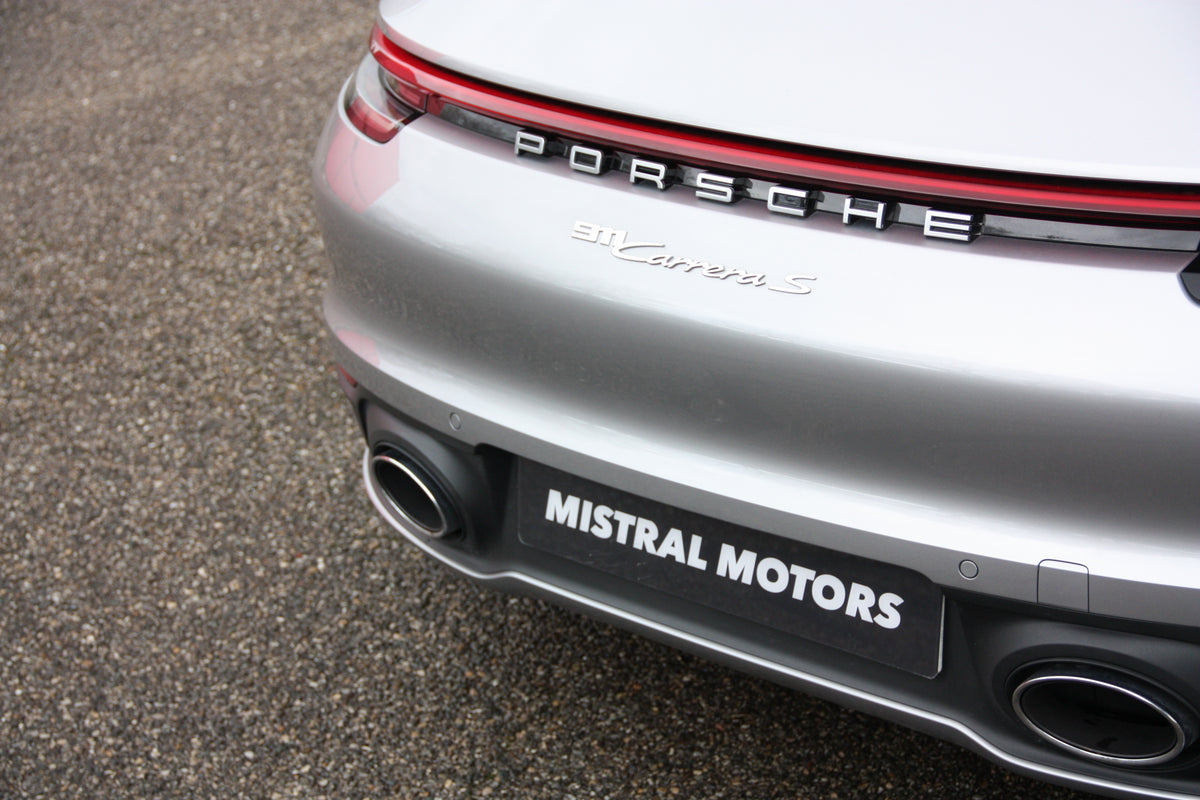 Porsche 992 Carrera S Cabriolet / 35.900km / 127.900€ / 2019