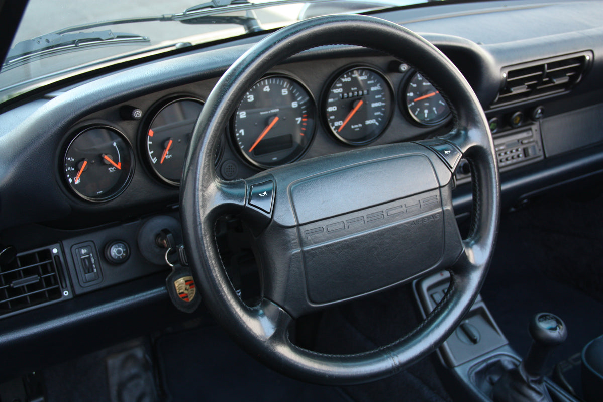 Porsche 964 Carrera 2 Cabriolet