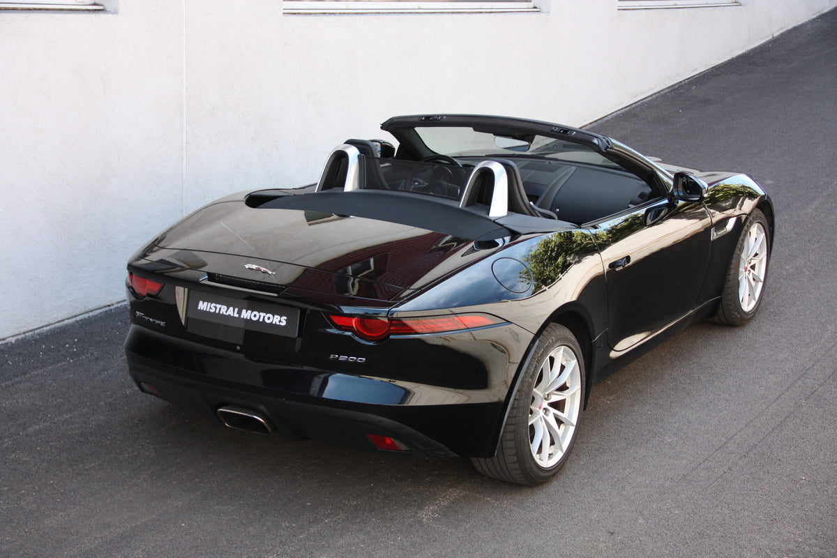 Jaguar f type cabriolet noir R-dynamic Bva8