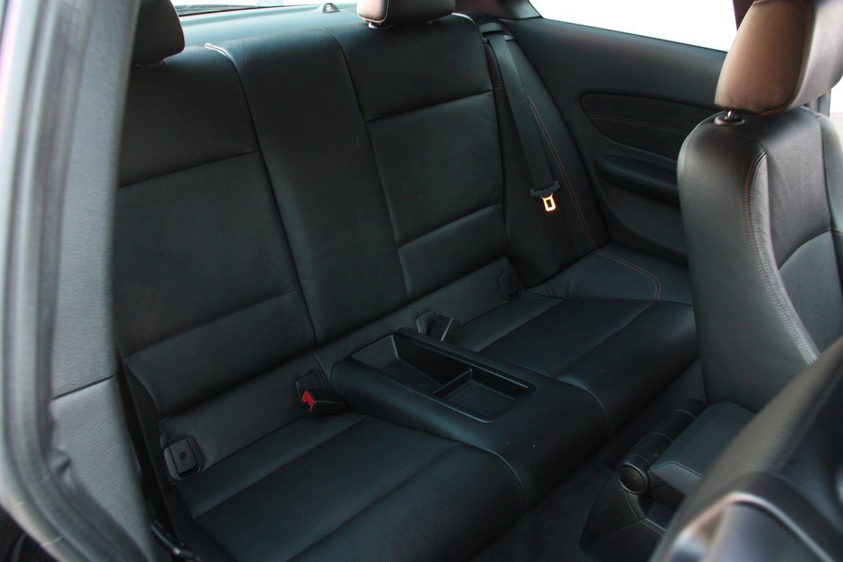 BMW 1M 3.0L 340ch / 2011 / 74.700km / 59.900€