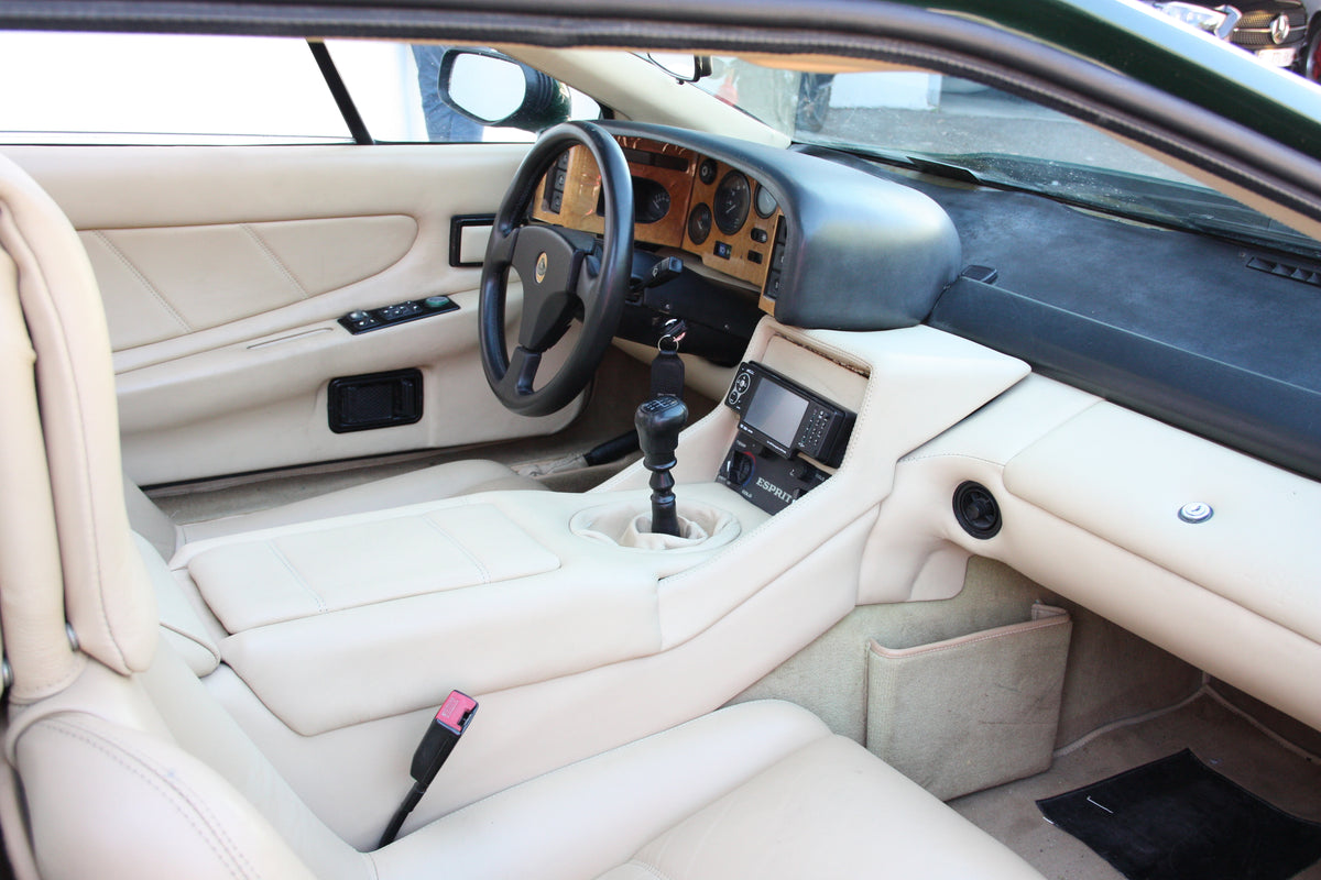 Lotus Esprit S Turbo 'Targa sunroof' / 44.900€