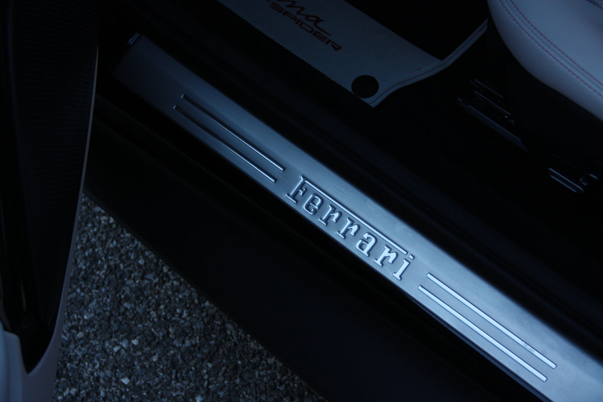 Ferrari Roma Spider / 1.480km / 345.000€ / 2024