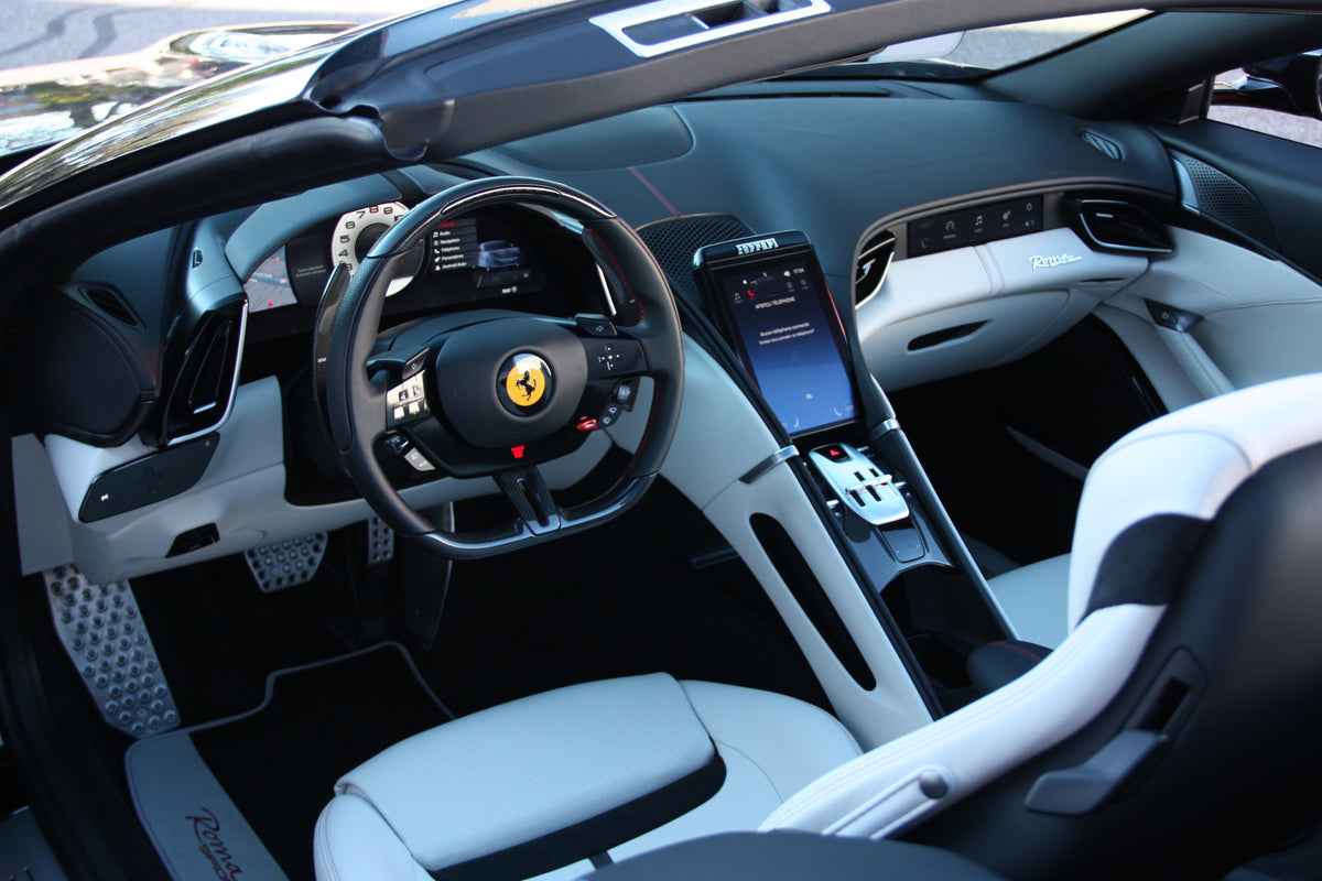 Ferrari Roma Spider / 1.480km / 345.000€ / 2024
