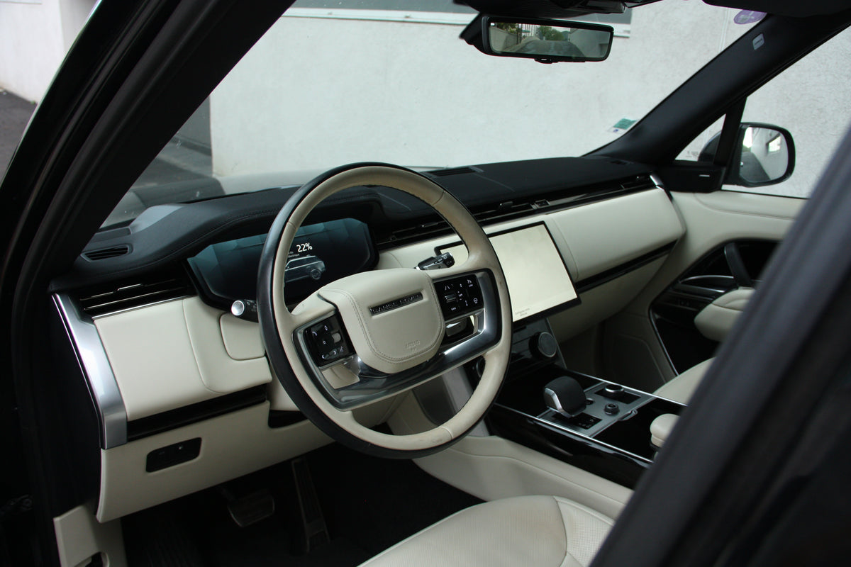 Range Rover 3.0 P510e 510ch PHEV HSE SWB / 59.700km / 109.900€