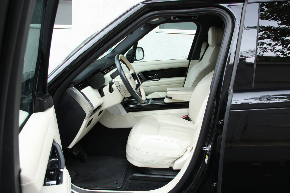 Range Rover 3.0 P510e 510ch PHEV HSE SWB / 59.700km / 109.900€