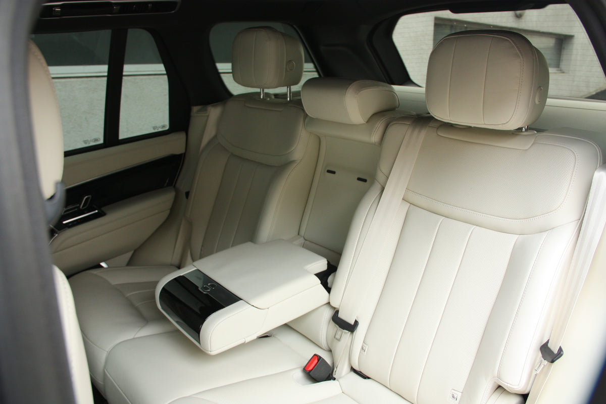 Range Rover 3.0 P510e 510ch PHEV HSE SWB / 59.700km / 109.900€