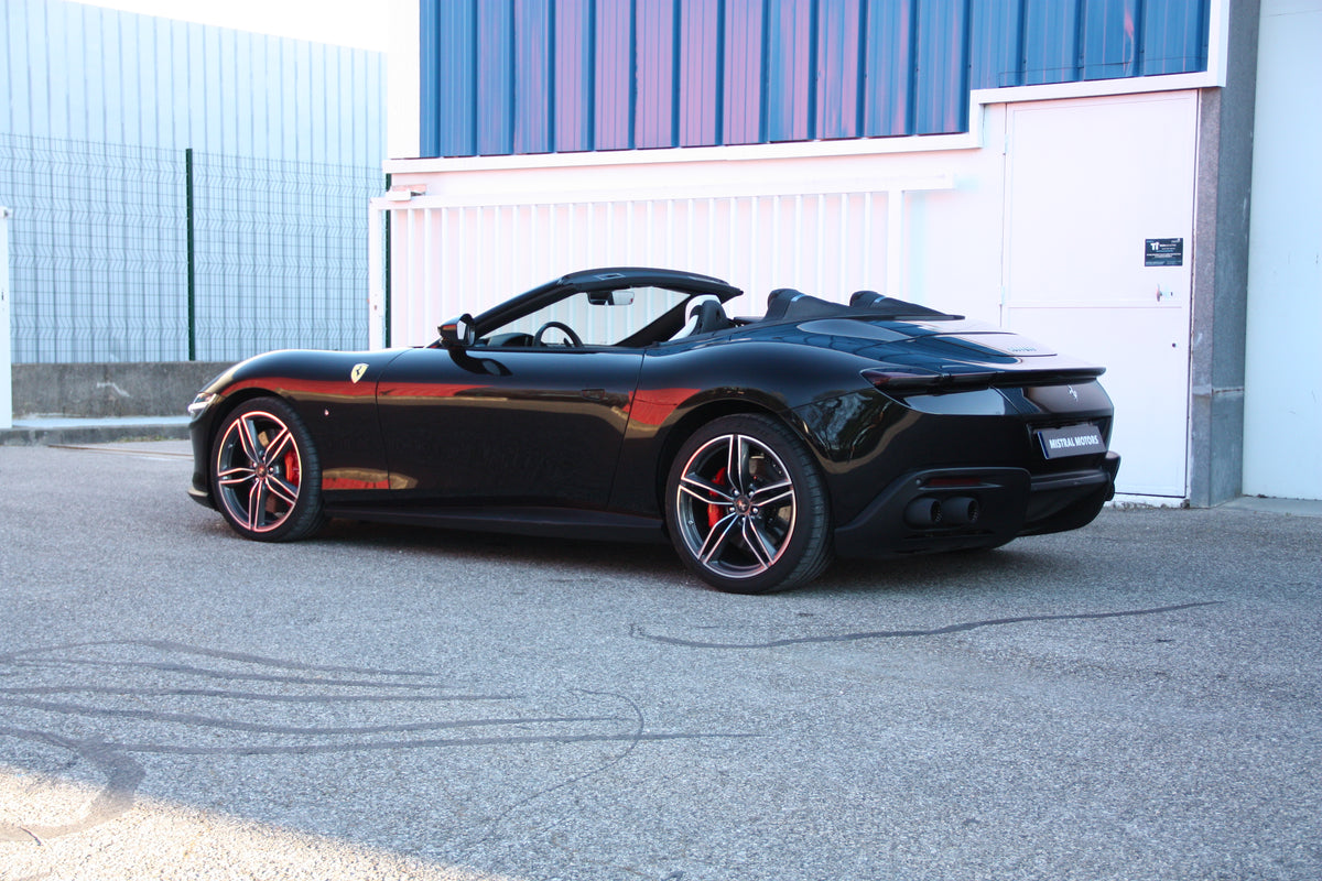 Ferrari Roma Spider / 1.480km / 345.000€ / 2024