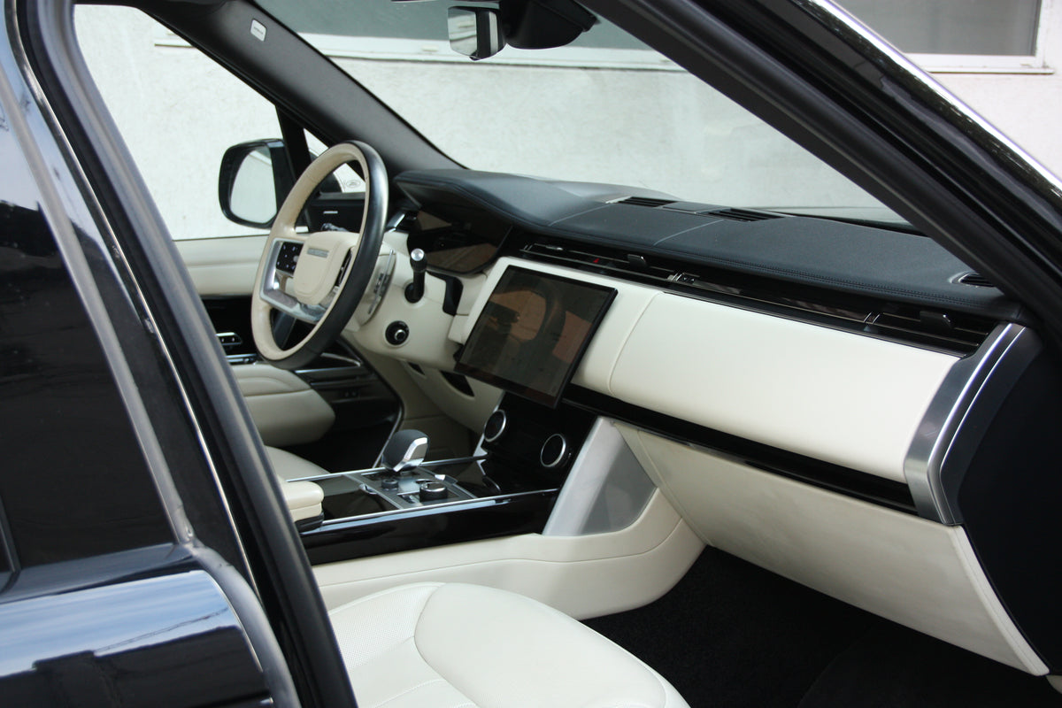 Range Rover 3.0 P510e 510ch PHEV HSE SWB / 59.700km / 109.900€