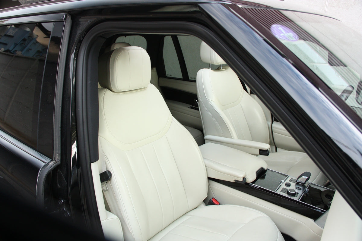 Range Rover 3.0 P510e 510ch PHEV HSE SWB / 59.700km / 109.900€