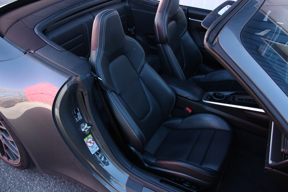 Porsche 992 4S Cabriolet / 62.500km / 131.900€ / 2019