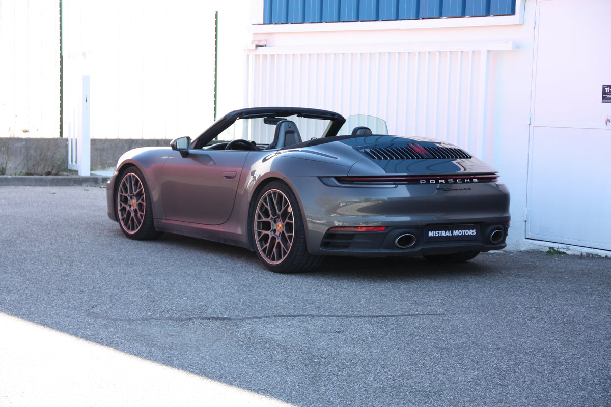 Porsche 992 4S Cabriolet / 62.500km / 131.900€ / 2019