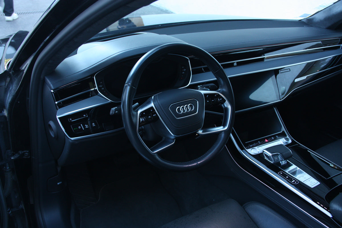 Audi A8 AVUS 60 TFSI e 449ch QUATTRO TIPTRONIC / 64.900€