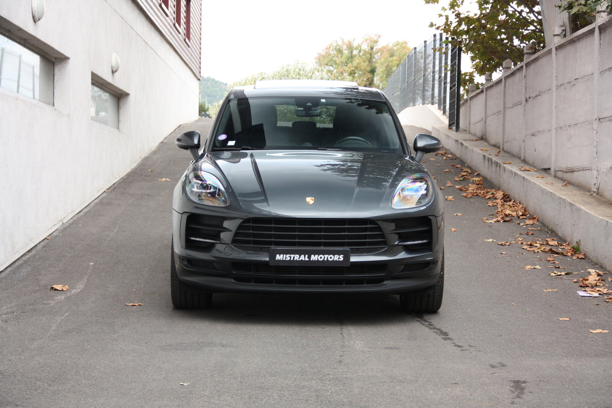 Porsche Macan 2.0L 245ch PDK / 64.900€ 