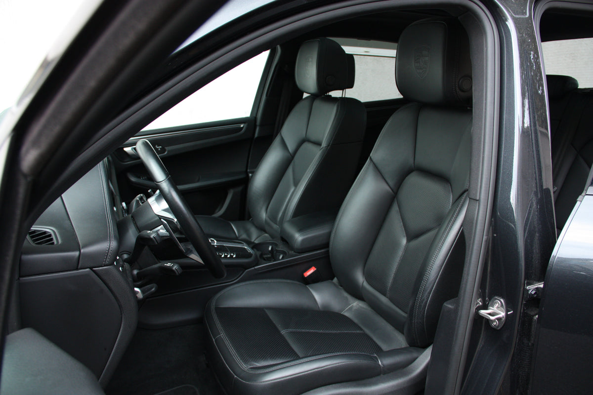 Porsche Macan 2.0L 245ch PDK / 64.900€ 