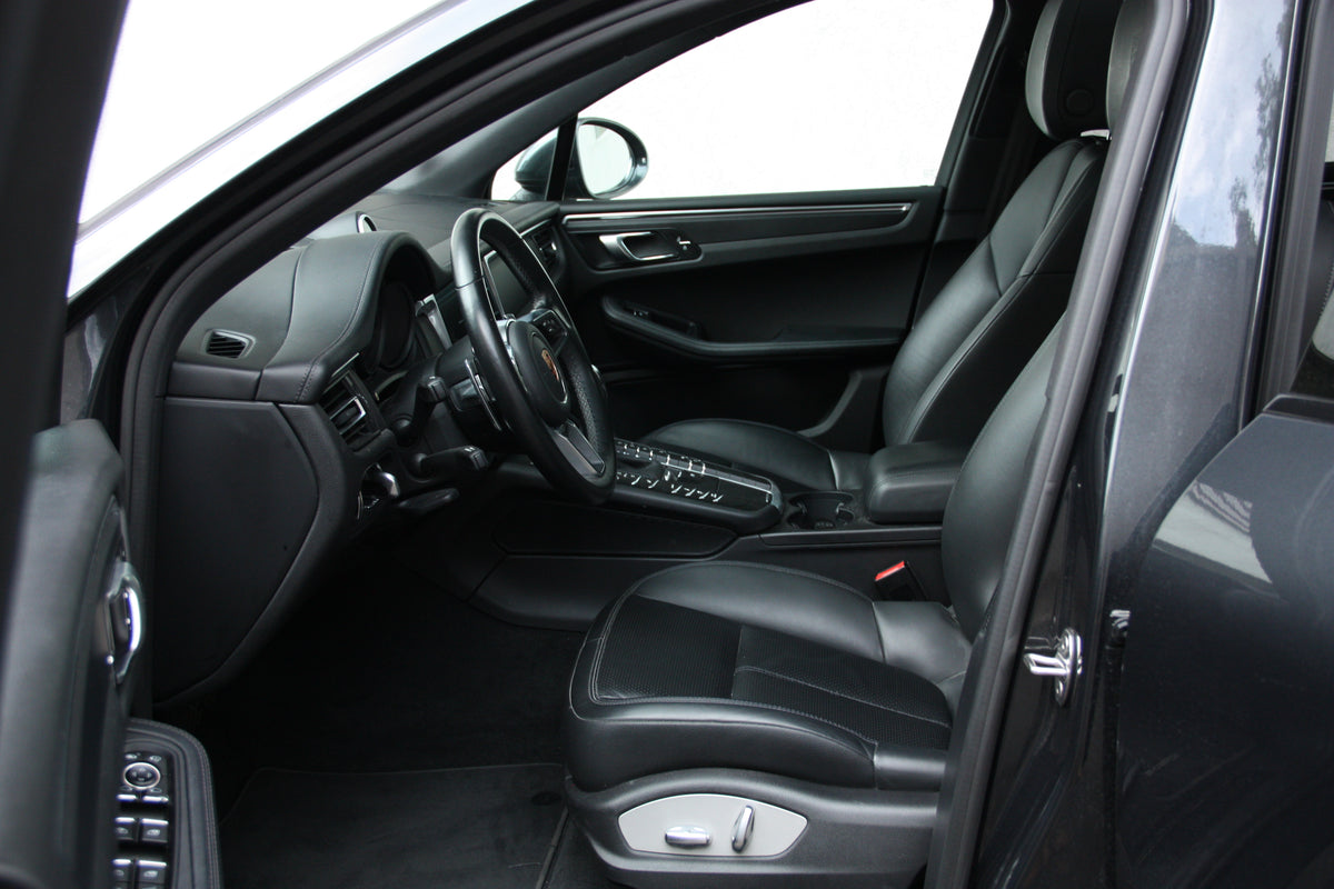 Porsche Macan 2.0L 245ch PDK / 64.900€ 