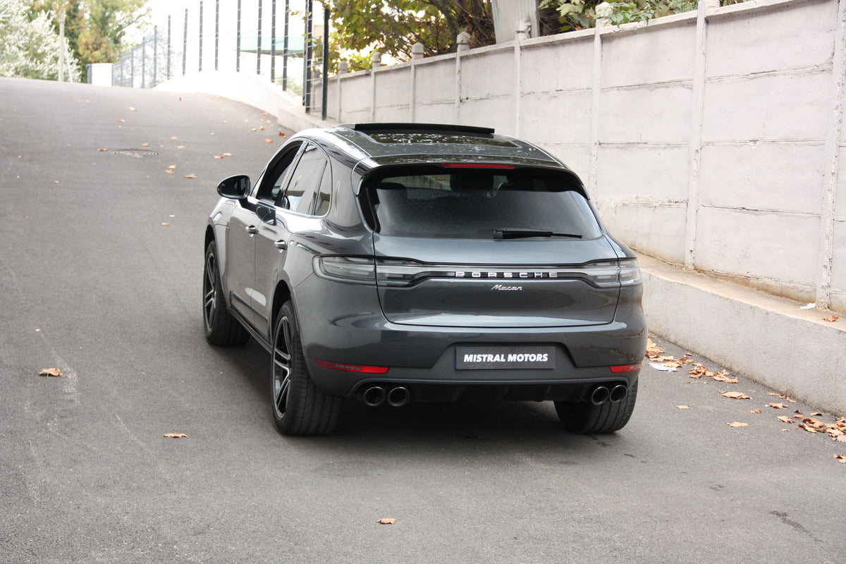 Porsche Macan 2.0L 245ch PDK / 64.900€ 