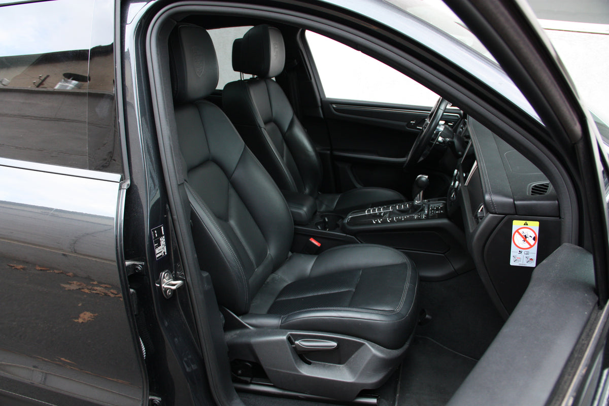 Porsche Macan 2.0L 245ch PDK / 64.900€ 