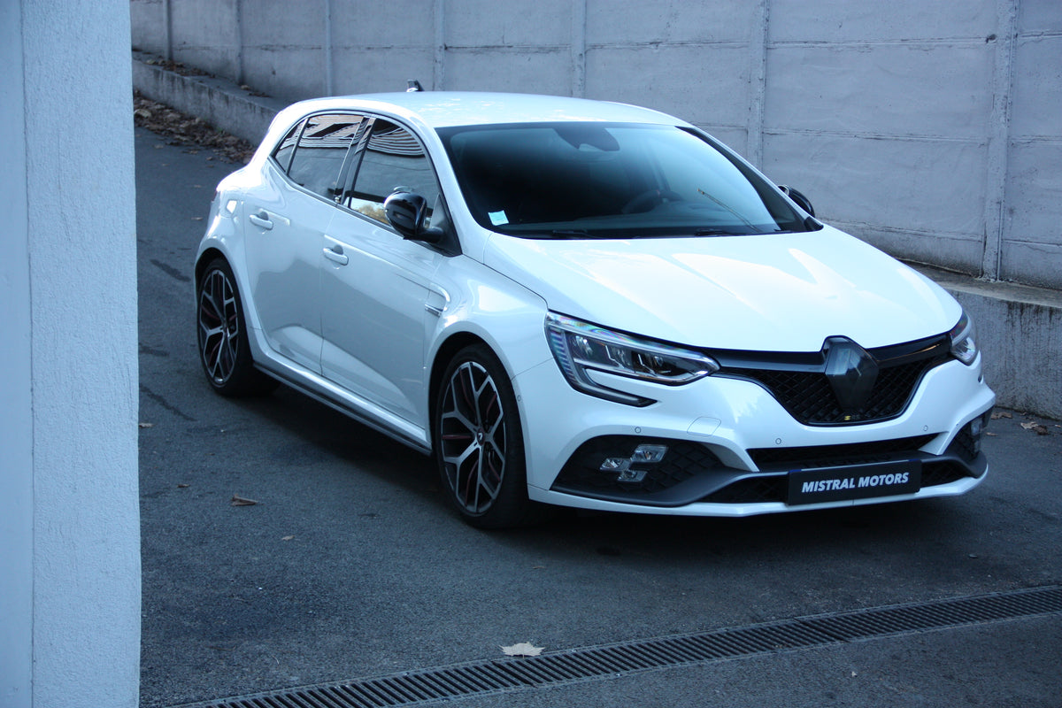 Renault Megane 4 RS Trophy 1.8 300 EDC / 42.900€