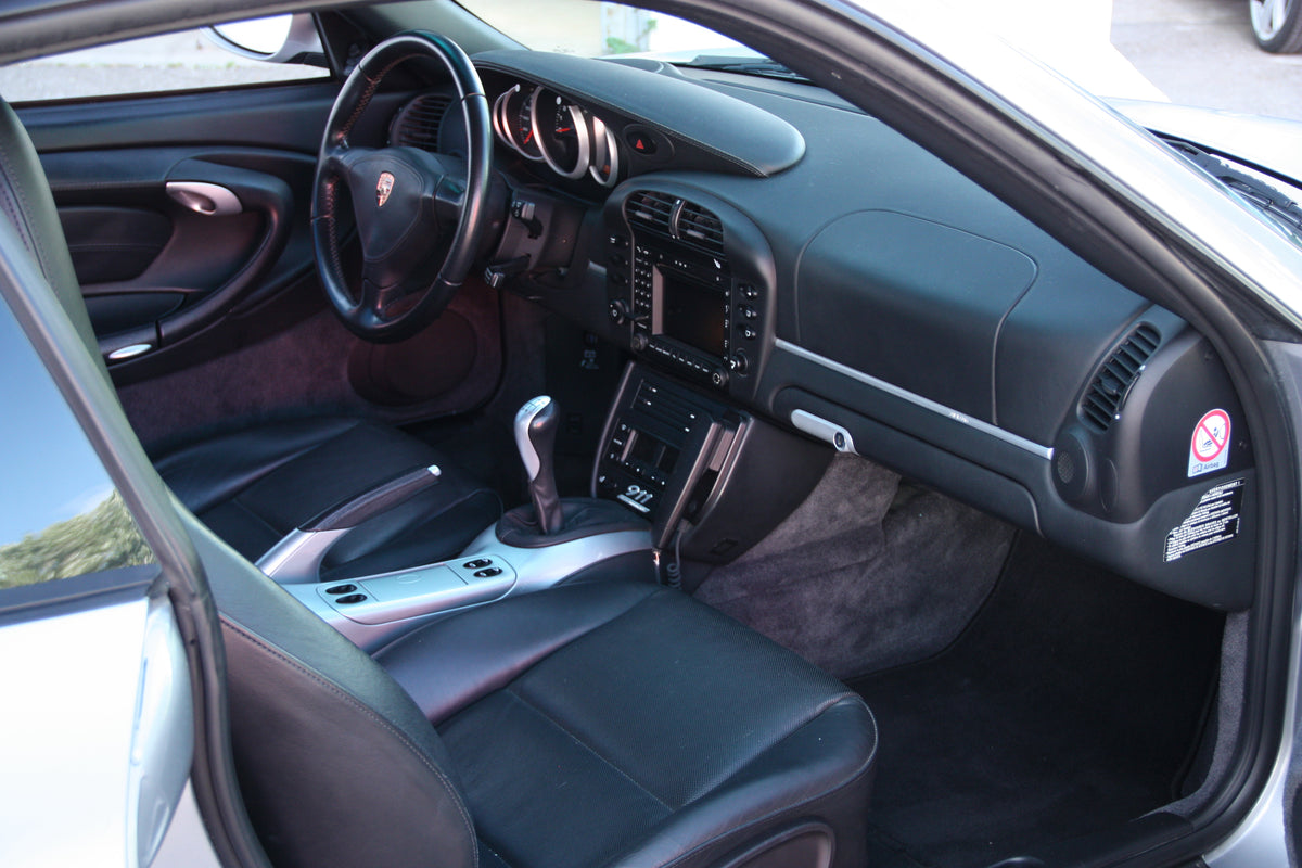 Porsche 911 996 40th Jahre 3.6l 345cv (X51 d’usine) / 88.000km / 59.900€