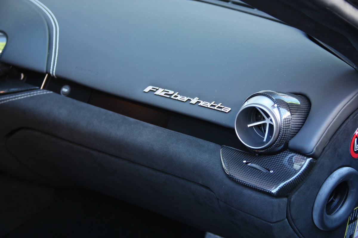 Ferrari F12 Berlinetta V12 6.3L 740ch / 238.900€
