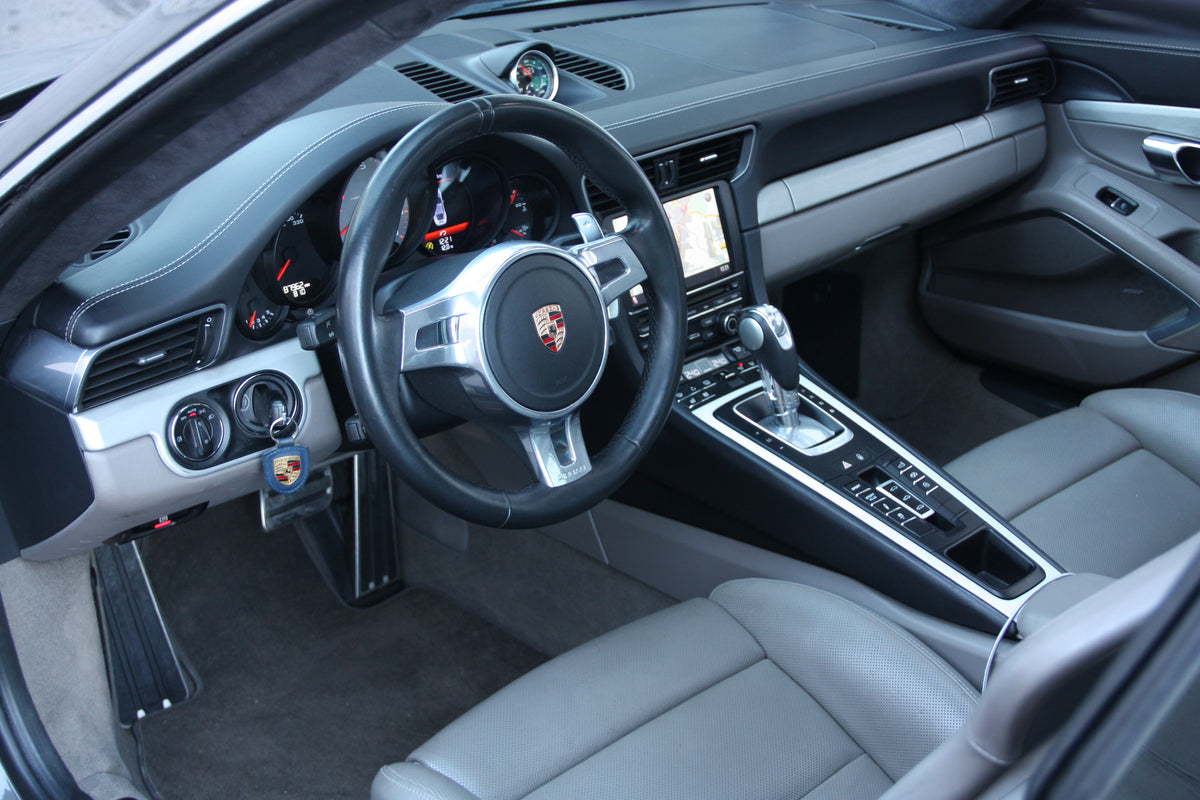 Porsche 911 991 Carrera 4S 3.8L 400ch