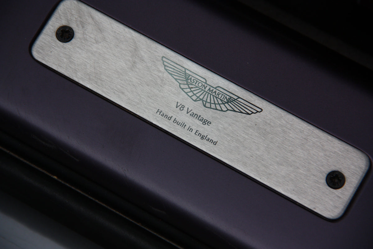 Aston Martin Vantage 4.7L BVM / 2010 / 61.500km / 67.900€