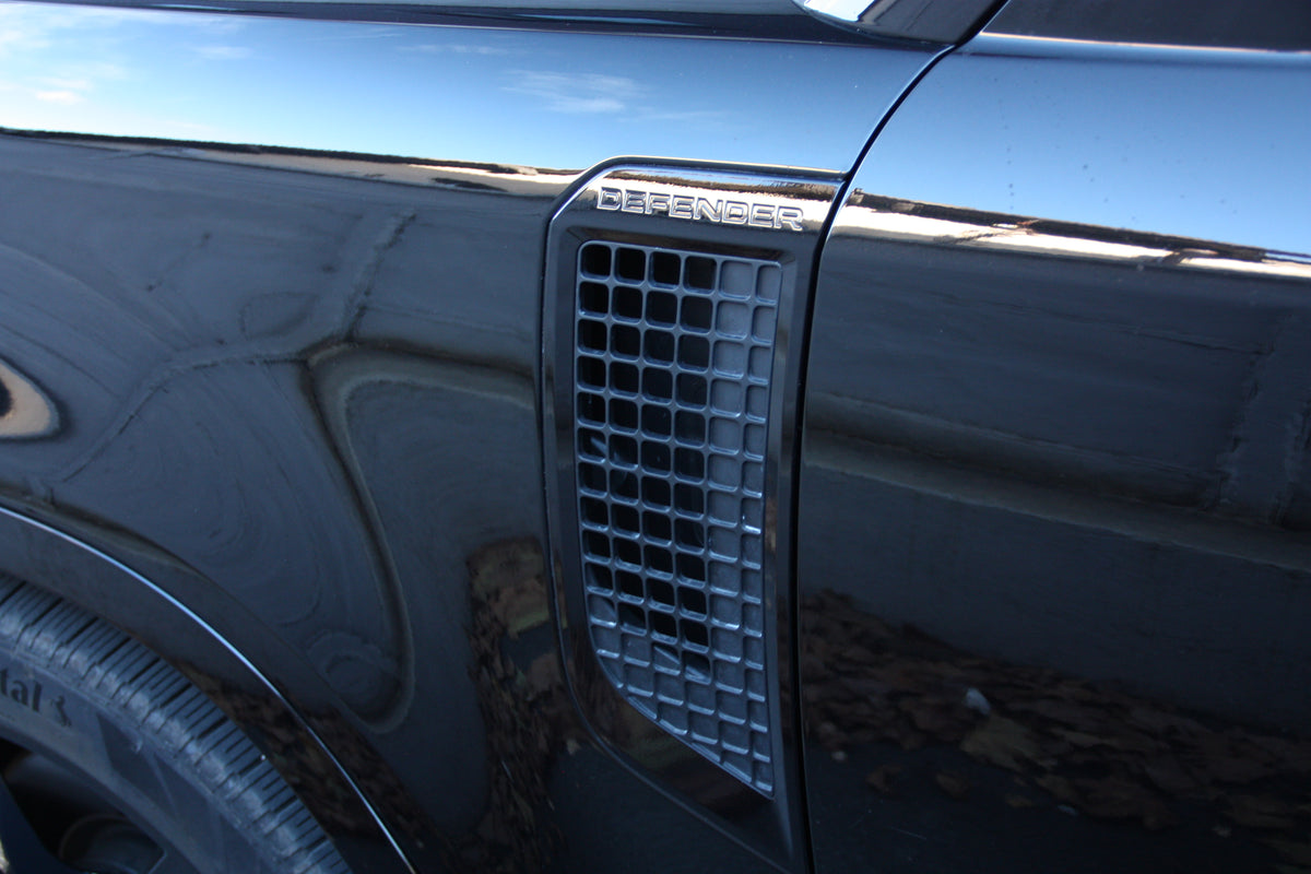 Land Rover Defender 90 P400 HSE X Dynamic / 18.900km / 94.900€