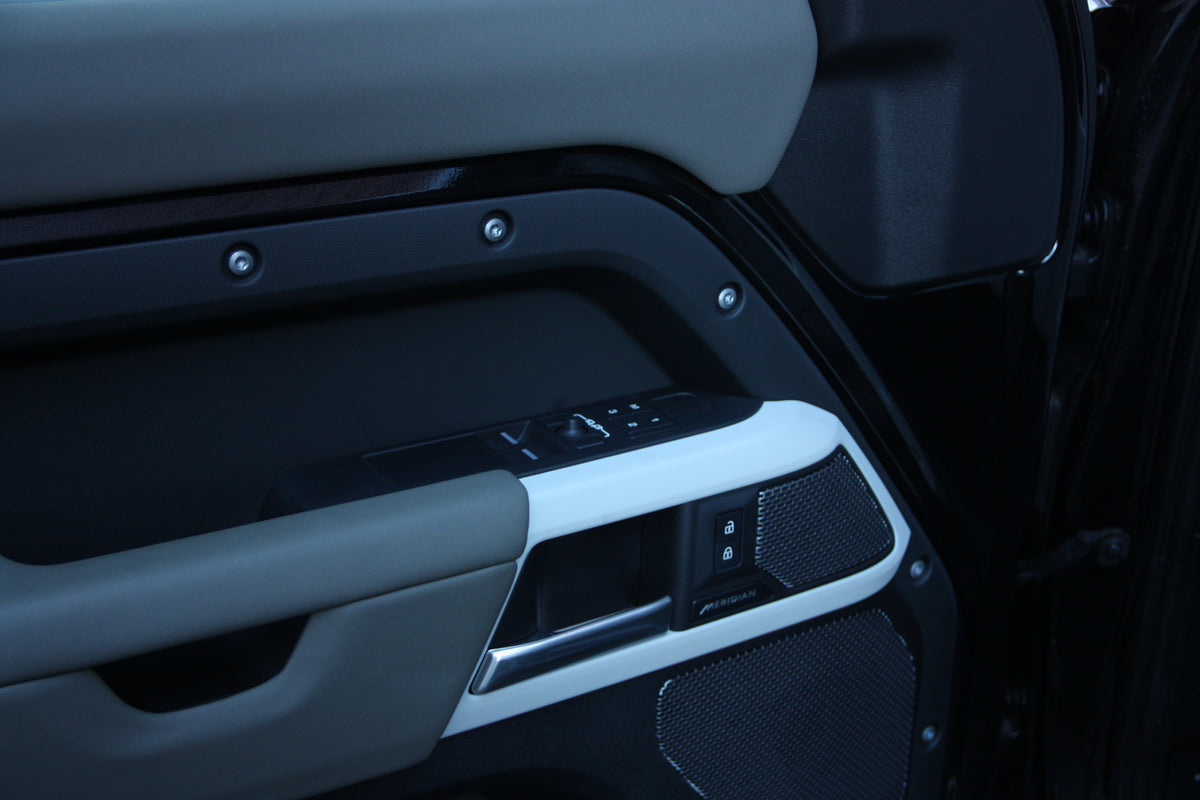 Land Rover Defender 90 P400 HSE X Dynamic / 18.900km / 94.900€