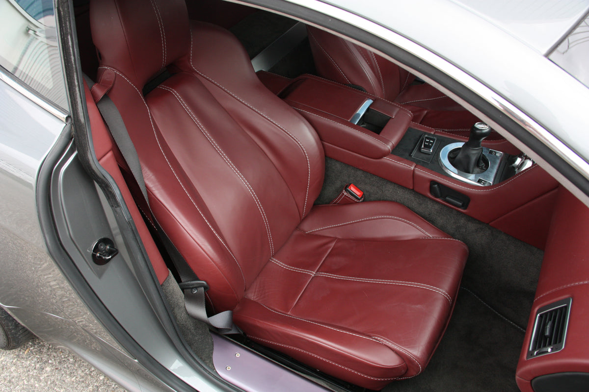 Aston Martin Vantage 4.7L BVM / 2010 / 61.500km / 67.900€