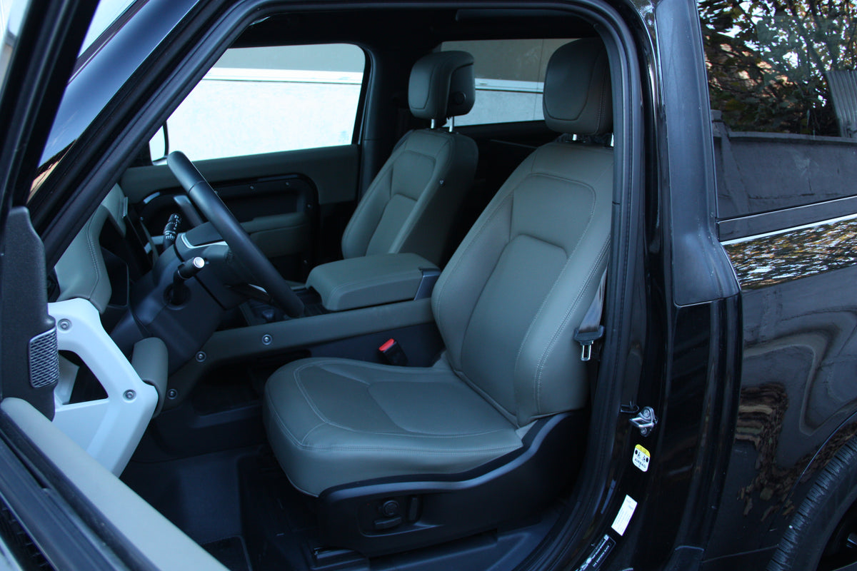 Land Rover Defender 90 P400 HSE X Dynamic / 18.900km / 94.900€