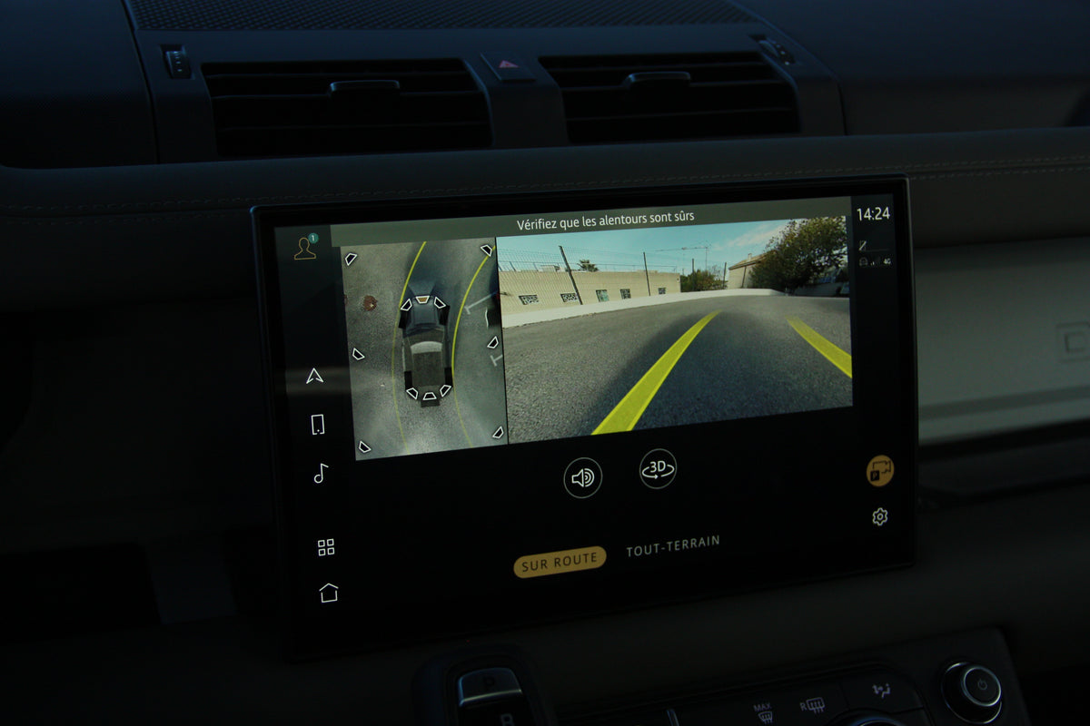 Land Rover Defender 90 P400 HSE X Dynamic / 18.900km / 94.900€