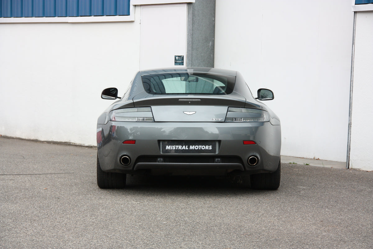 Aston Martin Vantage 4.7L BVM / 2010 / 61.500km / 67.900€