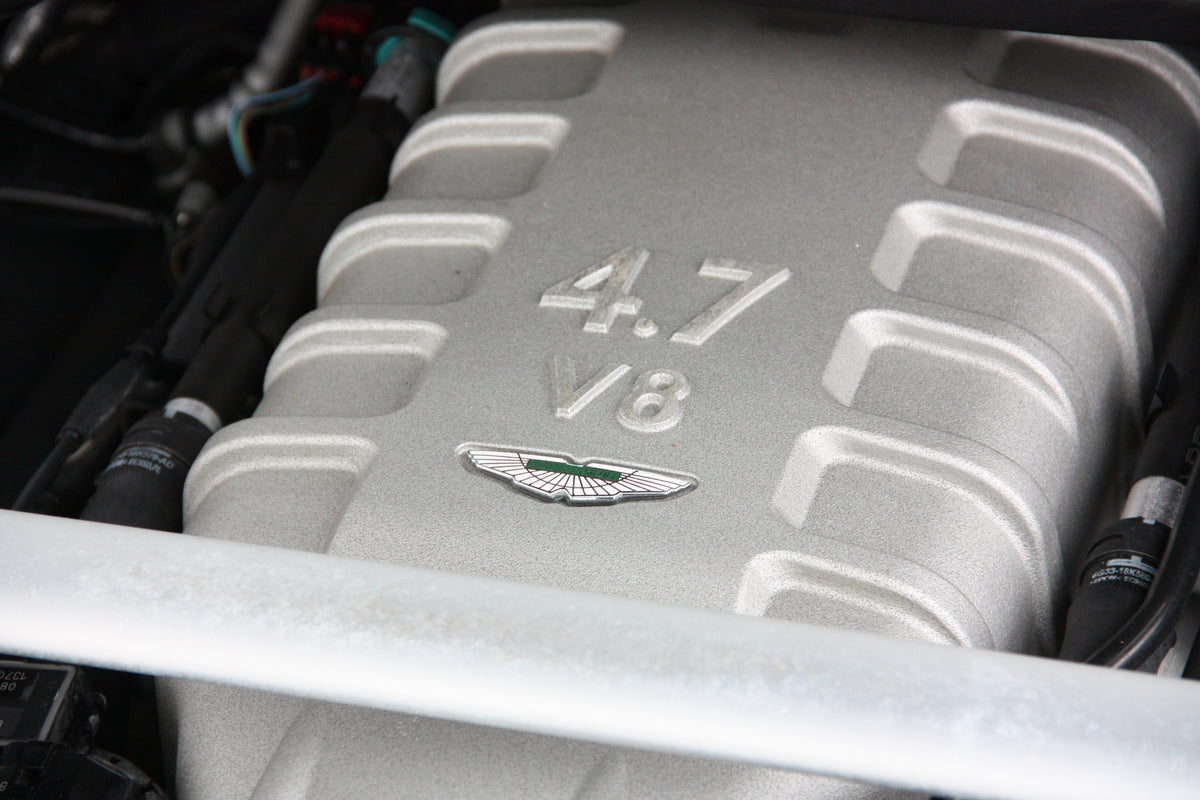 Aston Martin Vantage 4.7L BVM / 2010 / 61.500km / 67.900€