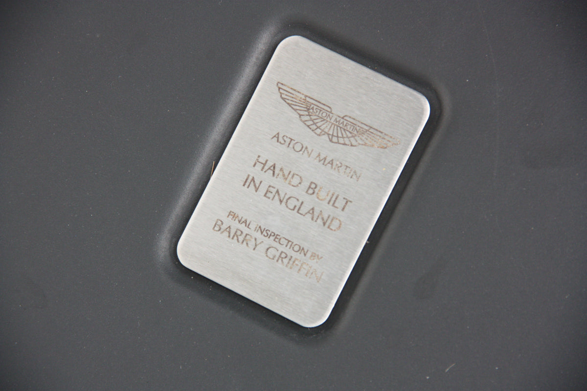 Aston Martin Vantage 4.7L BVM / 2010 / 61.500km / 67.900€