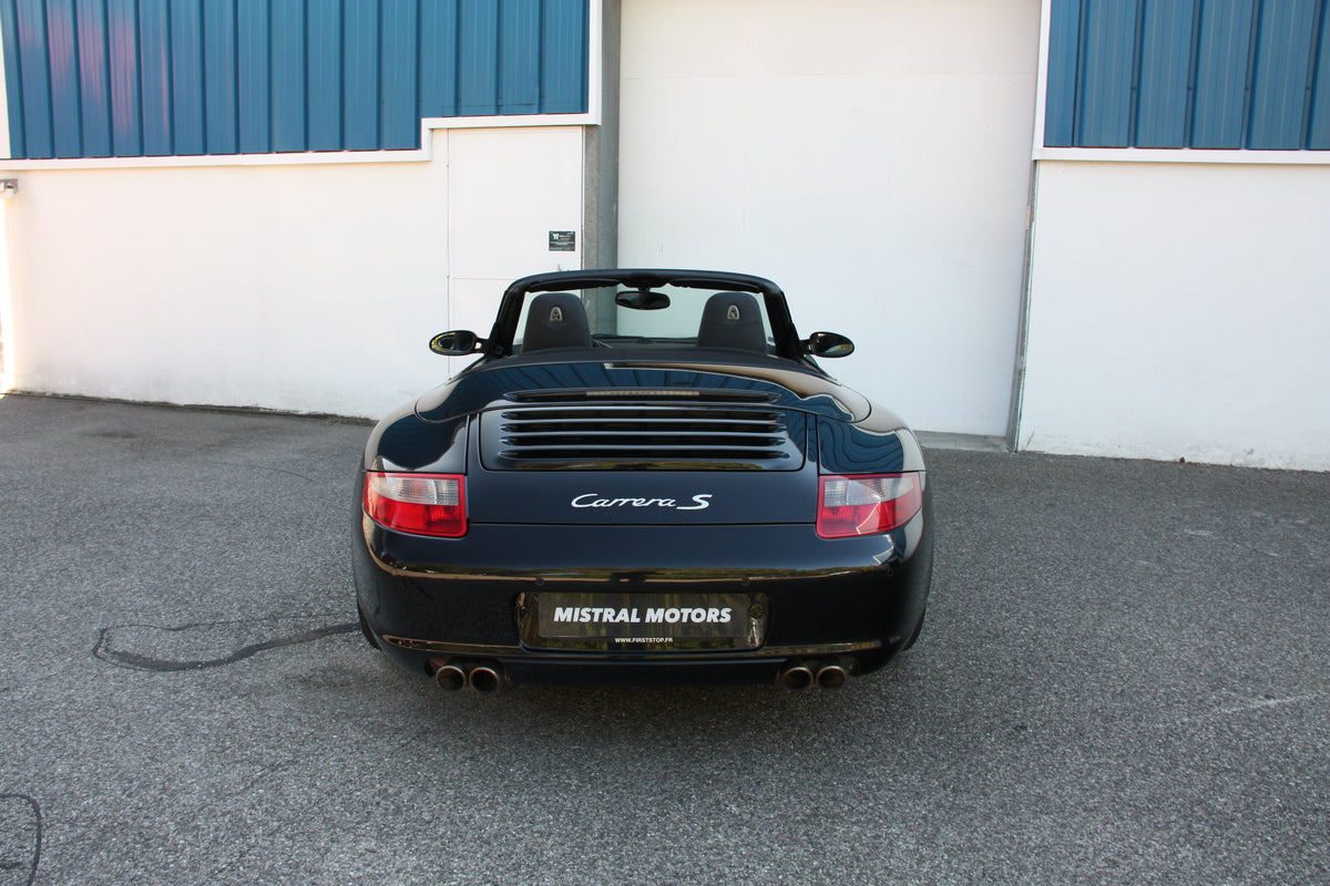 Porsche 997.1 Carrera S Cabriolet 3.8l / 105.000km / 49.900€ / 2007