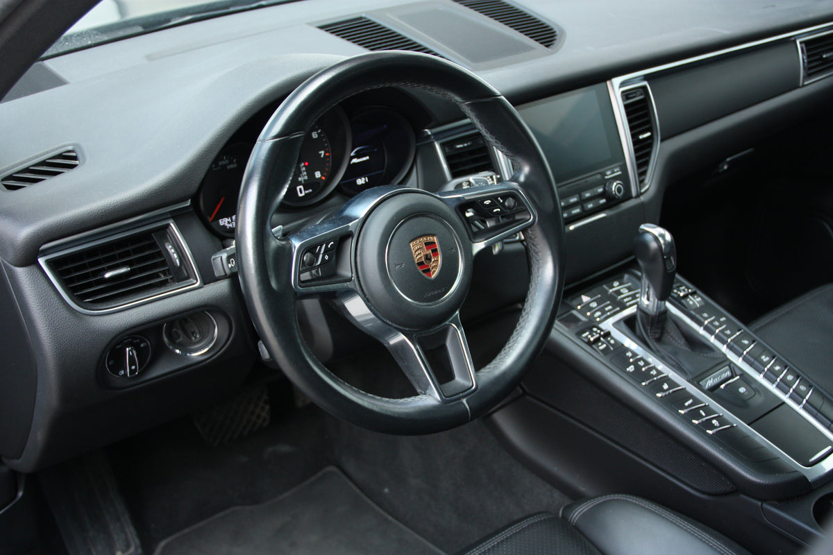 Porsche Macan 2.0l 252cv PDK / 42.900€ / 69.500km