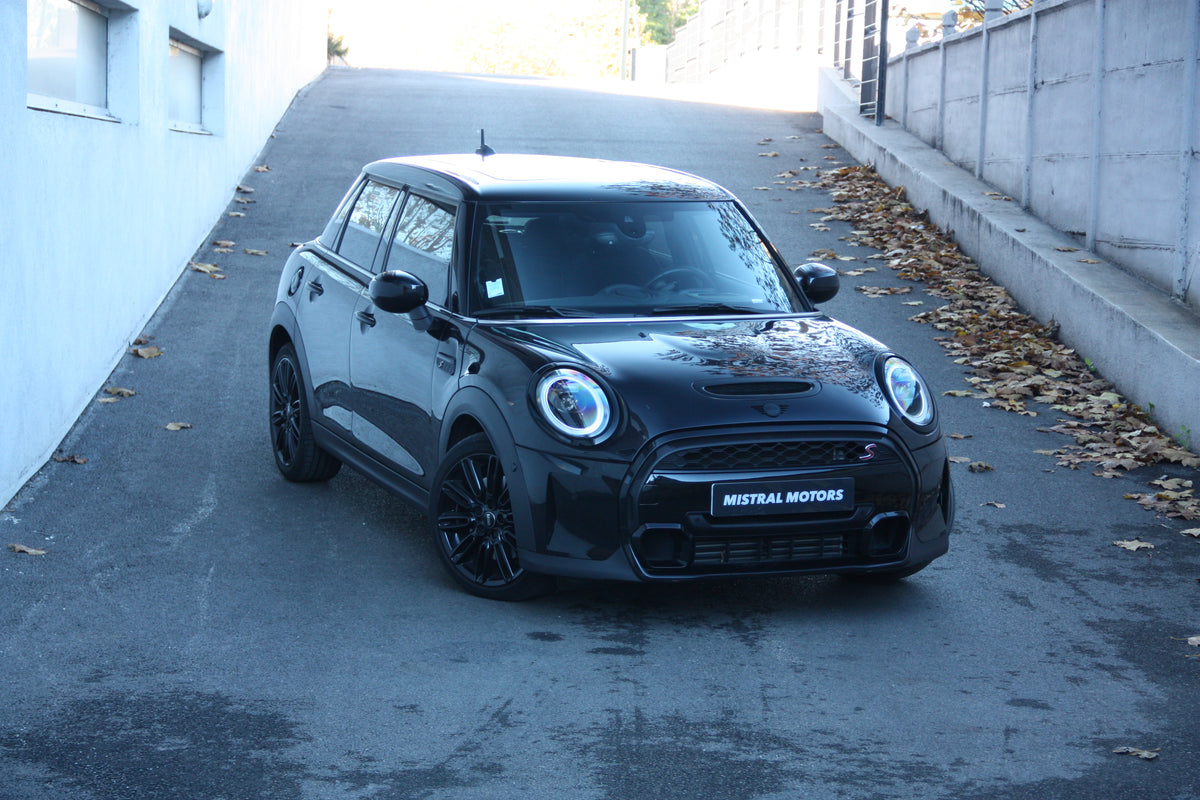 Mini Cooper S 2.0L 178ch 4 portes BVA / 28.500€ 